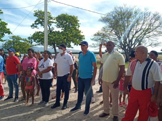 Autoridades del Partido y el Gobierno en la provincia de Sancti Spíritus y del municipio de Trinidad, asistieron a la apertura del la etapa estival.