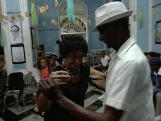El Baile de la Galleta revive añejas tradiciones trinitarias. Fotos: Alipio Martínez Romero/Radio Trinidad Digital.