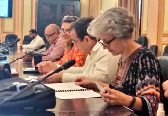 Intercambio de la Comisión Redactora del Código de las Familias, mediante videoconferencia, con los diputados de la Asamblea Nacional del Poder Popular. Fotos: Twitter.