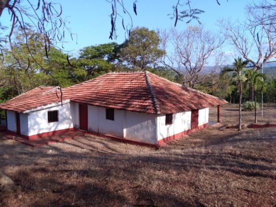 Casa que habitó Alberto Delgado como administrador de la finca Masinicú, en Trinidad. Foto: William Rodríguez Turiño.