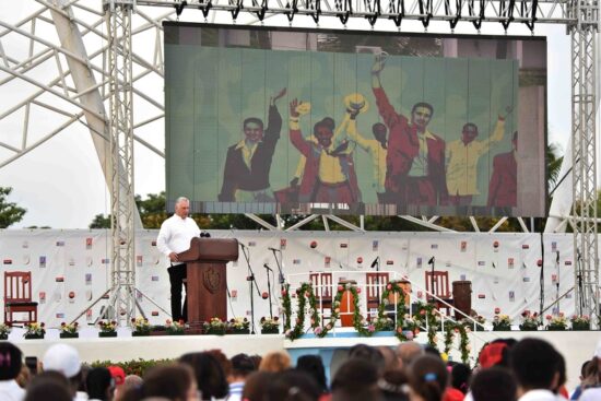 Miguel Díaz-Canel Bermúdez, primer secretario del Comité Central del Partido Comunista y presidente de la República, interviene en el acto central por el 26 de Julio en Cienfuegos. Foto: Omara García Mederos/ACN.