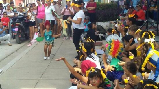 Los niños protagonizan las actividades de la jornada en Fomento. Foto: Cultura Fomento/Facebook.