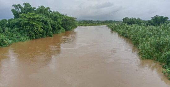 1.A pesar de las lluvias y la crecida de los ríos, no se reportan poblados incomunicados. Fotos: Tania Gutiérrez.