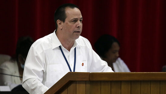 José Ángel Portal Miranda. Ministro de Salud Pública, durante su intervención en el Noveno Periodo Ordinario de Sesiones de la Asamblea Nacional del Poder Popular, en su IX Legislatura de la ANPP. Foto: Abel Padrón Padilla/ Cubadebate.