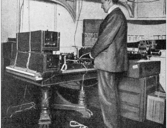 El 2 de junio de 1896, el italiano Guglielmo Marconi patenta la radio en Gran Bretaña. Foto Muy Interesante.