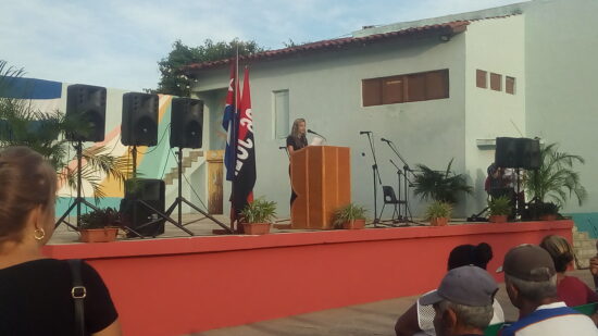 Interviene Ana Rachel Santos Hernández.