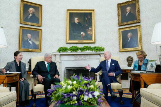 Encuentro sostenido en la Casa Blanca por Bien y AMLO. Foto: AP.