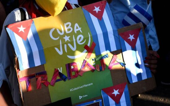 Al decir del presidente de la República, Miguel Díaz-Canel, el 11 de julio de 2021 significó otra derrota para el imperio, el pueblo salió a defender la Revolución. Foto: PL. 