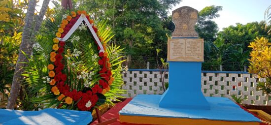 Obelisco a la memoria de Eliope Manuel Paz Alonso, Frank Hidalgo Gato y Oscar Reytor Fajardo, caídos en el enfrentamiento a la operación yanqui-batistiano-trujillista, en las inmediaciones del aeropuerto de Trinidad, el 13 de agosto de 1959.