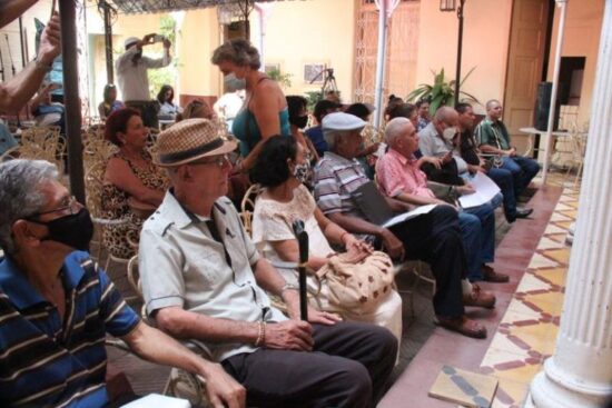 Durante el encuentro se presentaron dos videos titulados Fidel en Sancti Spíritus y Gestos de Fidel.