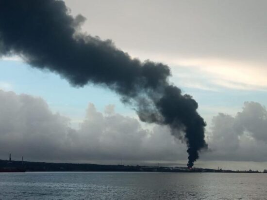 Incendio en base de supertanqueros de Matanzas. Foto: Gobierno Provincial del Poder Popular en Matanzas.