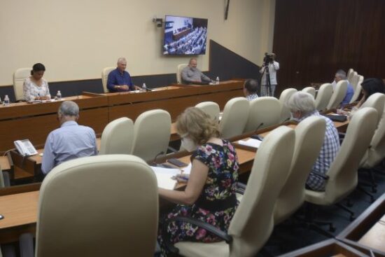 Reunión de expertos y científicos para temas de Salud, y la del Grupo Temporal de Trabajo para la prevención y control de la covid-19. Foto: Estudios Revolución.