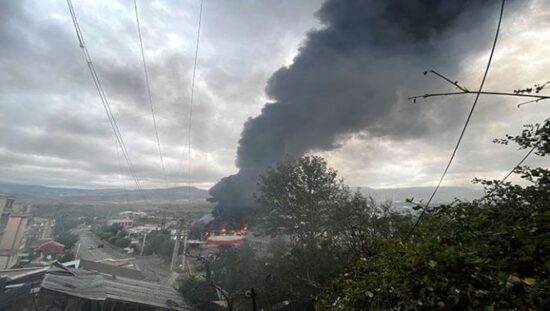 Armenia y Azerbaiyán se acusan mutuamente del reinicio de los ataques. Foto: Telesur.