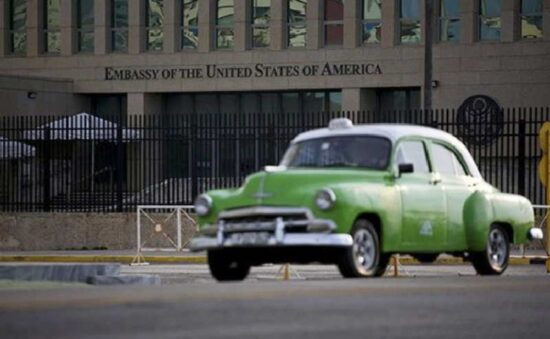 Embajada de Estados Unidos en Cuba. Foto: Fernando Medina/Reuters.