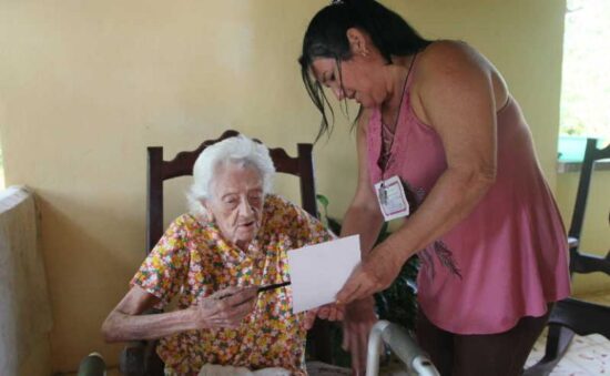 Todos los ciudadanos cubanos, mayores de 16 años, tienen derecho al voto. Foto: Oscar Alfonso/Escambray.