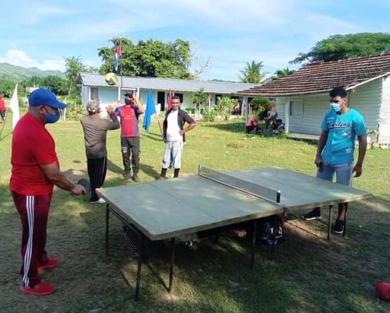 En el Plan Turquino trinitario se practica el tenis de mesa.