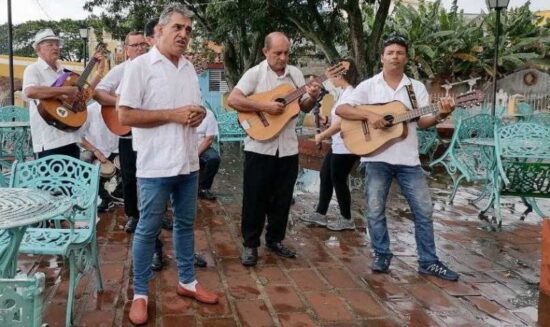 El centenario de la Parranda Típica Espirituana sigue inspirando homenajes. Foto Tomada de Internet.