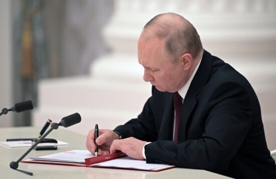 El presidente Putin firma los tratados de adhesión de Donetsk, Lugansk, Zaporozhie y Jersón a la Federación de Rusia Foto: Internet.