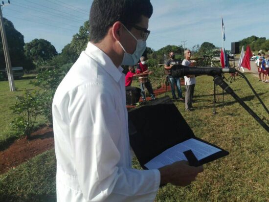 Profesionales de la Medicina rinden homenaje al comandante Manuel “Piti” Fajardo”, en Trinidad.