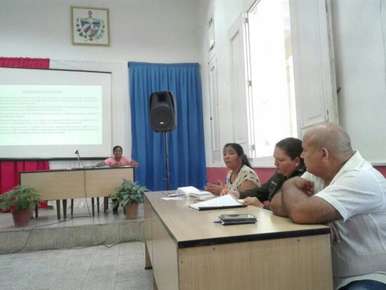 Interviene la presidenta de la Asamblea Municipal del Poder Popular en Trinidad, diputada Tania Gutiérrez Fontanills.