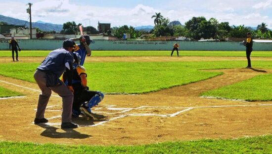 El equipo de Trinidad, clasificado a las semifinales del Campeonato Provincial de Béisbol primera categoría.