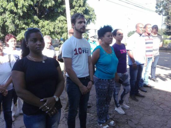 Dirigentes del Partido, del Gobierno, la UJC y estudiantes universitarios, presentes en el homenaje a los cinco mártires trinitarios.