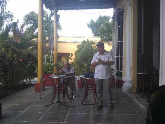 Conferencia sobre Fidel Castro en la Casa de la Música de la EGREM, de Trinidad.