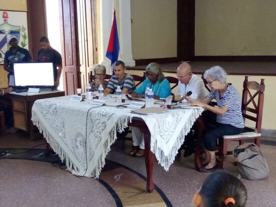 El XXXIV Coloquio de la Cultura Trinitaria cuenta con un prestigioso Jurado que encabeza la filóloga, Máster en Ciencias Bárbara Oneida Venegas Arboláez, Historiadora Oficial de Trinidad y Presidenta del Comité Municipal de la UNEAC (extrema derecha). Foto: José Rafael Gómez Reguera/Radio Trinidad Digital.