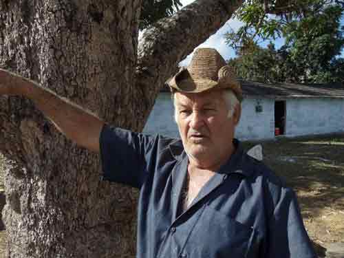 Julio del Sol, uno de los defensores del cuartel de Polo Viejo. Foto: Escambray/Archivo.