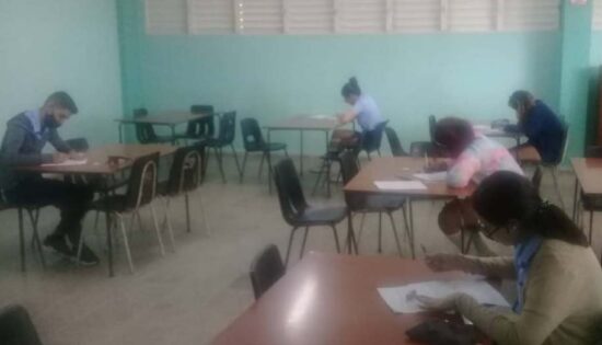 Una decena de estudiantes se presentaron al examen en Sancti Spíritus.