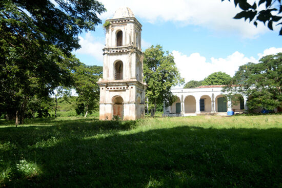 En las inmediaciones de estos escenarios se desarrollarán las excavaciones del XX Taller de Arqueología Industrial del ingenio San Isidro de los Destiladeros,  que enriquecerá la historia sobre el desarrollo de la industria azucarera en el Valle de los Ingenios y las peculiaridades de la vida social en esos entornos.