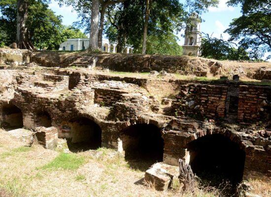 Las excavaciones desarrolladas en los diferentes talleres de arqueología industrial desarrollados en el otrora ingenio San Isidro de los Destiladeros, han enriquecido la historia sobre el progreso de la industria azucarera en el Valle de los Ingenios y las peculiaridades de la vida social en esos entornos, en Sancti Spíritus, Cuba. Fotos: Oscar Alfonso Sosa/ACN.