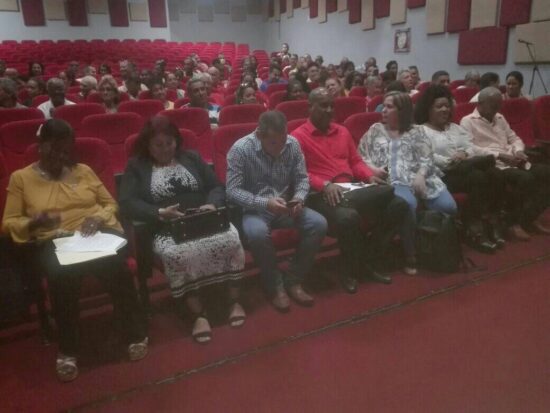 Vista parcial de la Sesión Extraordinaria de la Asamblea Municipal del Poder Popular de Trinidad, donde se aprobó la candidatura para diputados al Parlamento cubano. Fotos: Alipio Martínez Romero/Ana Martha Panadés/Belkis Niebla López/Radio Trinidad Digital.