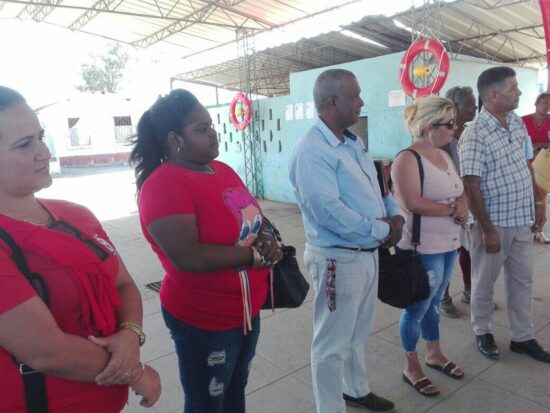 En PESCASILDA, los candidatos fueron informados sobre el quehacer de esa importante industria, clave tanto para el consumo nacional como para las exportaciones. Fotos: Alipio Martínez Romero/Radio Trinidad Digital.