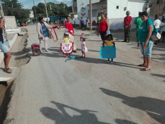 Pormenores del Programa Educa a tu Hijo, con las llamadas “Vías No Formales”.