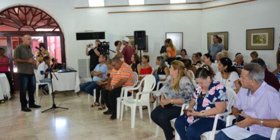 El gremio periodístico espirituano celebró el Día de la Prensa Cubana. Fotos: Vicente Brito/Escambray.