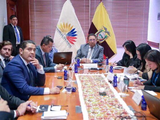 Consejo de la Administración Legislativa (CAL) de Ecuador inicia trámites para el juicio político al presidente Guillermo Lasso. Foto: Prensa Latina.