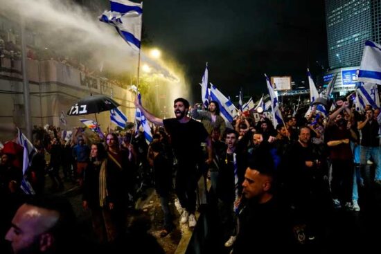 Crece el malestar, con huelgas y manifestaciones, contra una reforma judicial impulsada por el primer ministro de Israel, Benjamin Netanyahu. Foto: Prensa Latina.