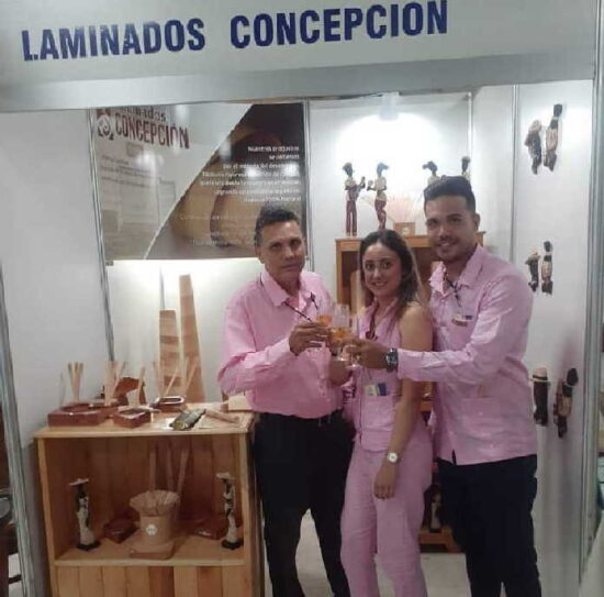 Su inserción les permite exhibir envases para tabacos en la Feria Comercial.