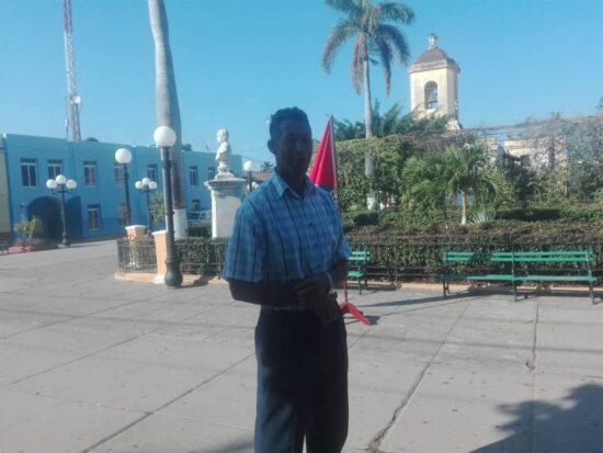 José Valmaceda, miembro del Consejo Nacional de la CTC, y secretario del sindicato en la Casa de la Música de la EGREM, en Trinidad.