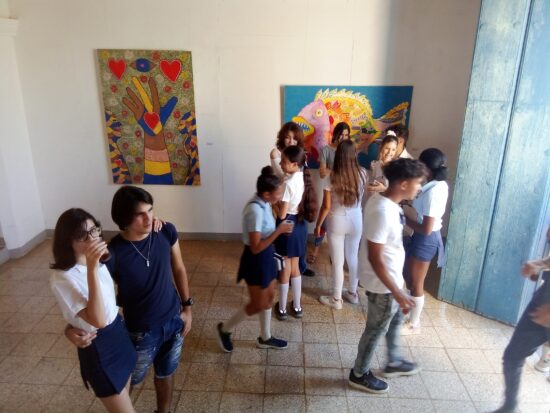 El arte popular, con su singular visión sobre Trinidad y su mágico entorno, reina por estos días en la Ciudad Museo del Caribe.