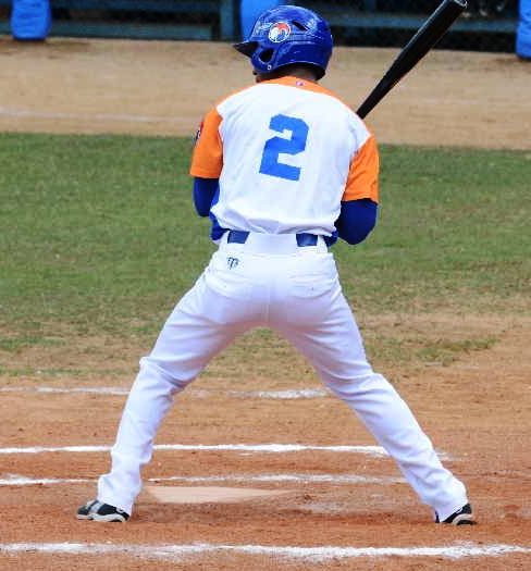 Ofensiva demoledora y excelente defensa priman en el trinitario Rodolexis Moreno en esta 62 Serie Nacional de Béisbol.