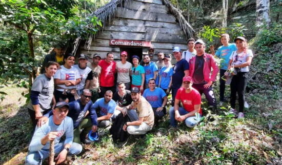 La tropa juvenil llegó a la Comandancia del Che en Caballete de Casa.