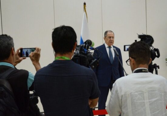 El canciller ruso sostuvo un intercambio con la prensa al concluir su encuentro con el presidente Miguel Díaz-Canel.