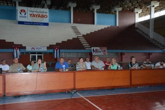 “El pueblo de Sancti Spíritus transmitirá un mensaje de unidad, alegría y confianza de los trabajadores al socialismo”, señaló Deivy Pérez Martí, miembro del Comité Central del Partido y su primera secretaria en la provincia.