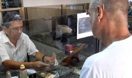 Cadeca da luz verde al depósito de divisas en tarjetas en MLC.