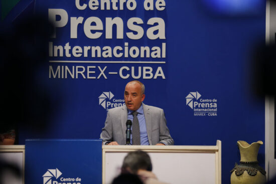 Ernesto Soberón Guzmán, director general de Asuntos consulares y de atención a los cubanos, del Ministerio de Relaciones Exteriores (MINREX). Foto: @Minrex.