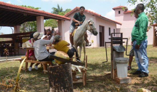 La Casa-hacienda El Abanico, en la zona de La Pastora, de Trinidad, se incluye dentro del Valle de los Ingenios, ahora con propuestas destinadas al turismo de naturaleza. Fotos: Oscar Alfonso Sosa/ACN.
