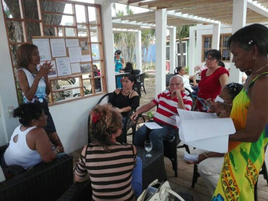 El trabajo en Comisiones contribuyó a una organización de esta Jornada Científica de la Salud Pública en Trinidad. Fotos: Alipio Martínez Romero/Radio Trinidad Digital.