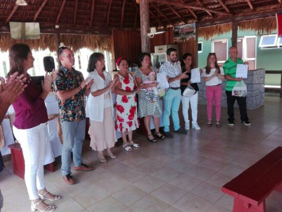 Profesionales de la Salud Pública de Trinidad, reconocidos por sus aportes científico-técnicos. Fotos: Alipio Martínez Romero/Radio Trinidad Digital.